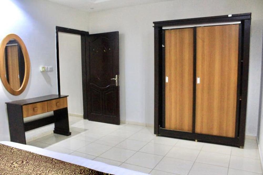 Фото Jawharet Al- Nazla Apartment Hotel