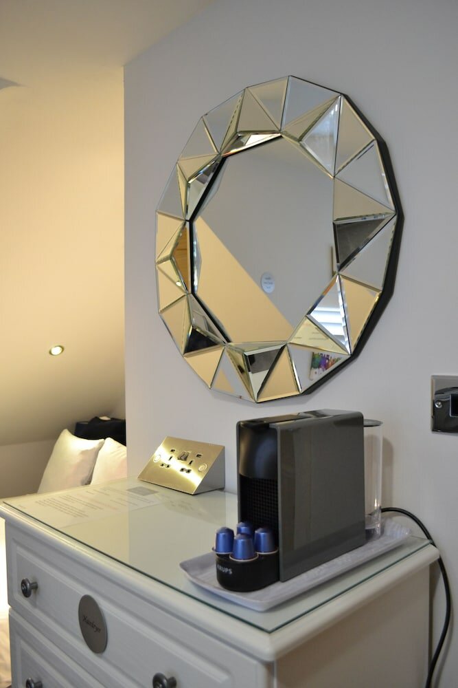 Фото Harriet House B&b