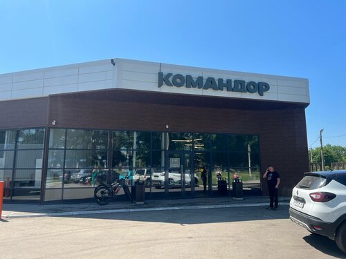 Ұзын шашты жалаңаш сұлулар