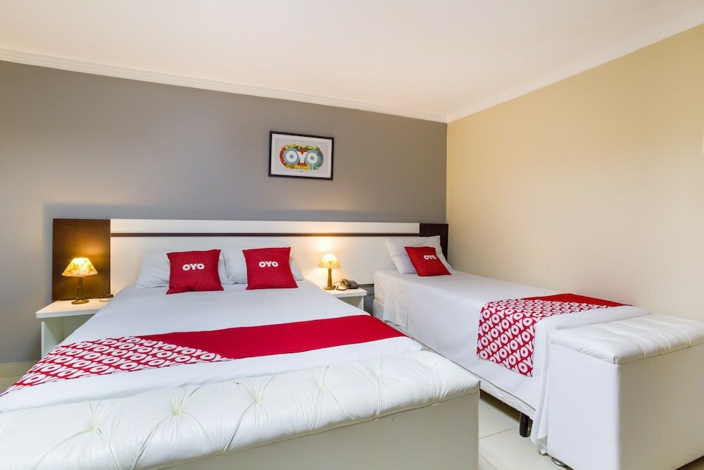 Фото Oyo Hotel VIA Universitária, Maracanã