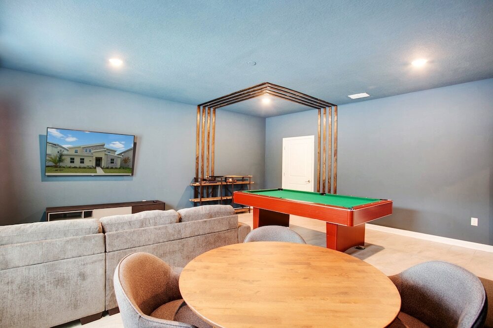 Фото 9br Villa with Game Room & Theater