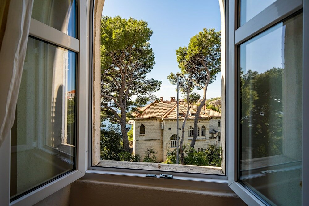 Фото House Boninovo - Adults Only