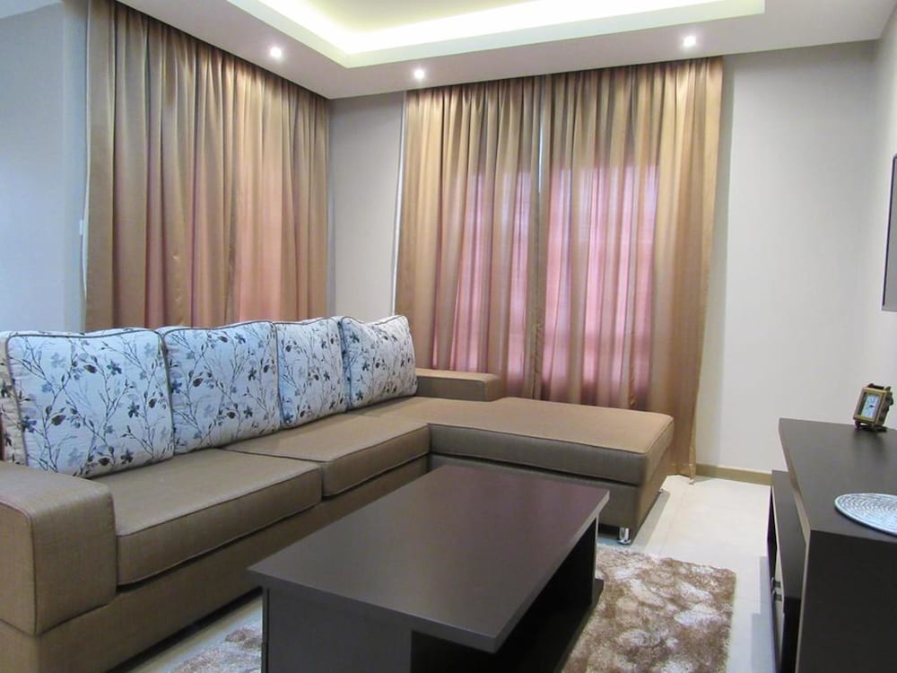 Фото Natra Apartments