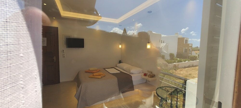 Фото Sunlight Naxos Studio