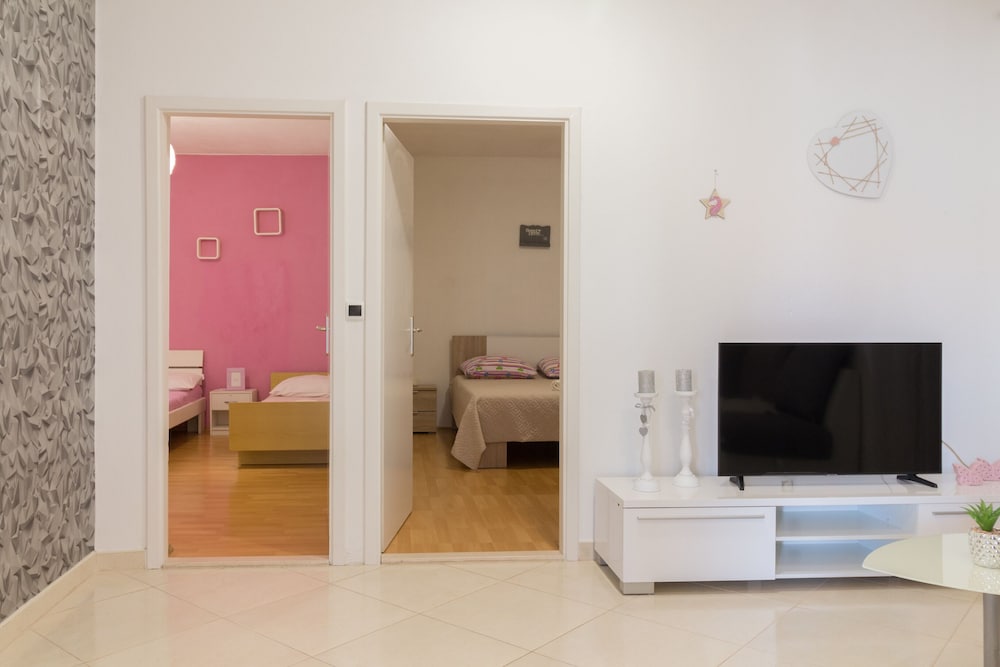 Фото Beautiful apartment Petra