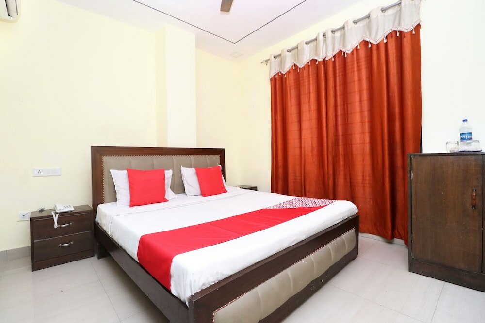 Фото Oyo 39635 Hotel Shree Om