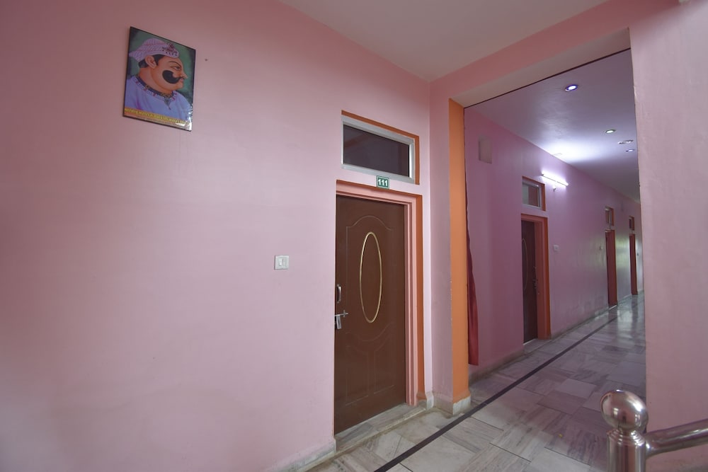 Фото Oyo 47389 Hotel Sun N Star