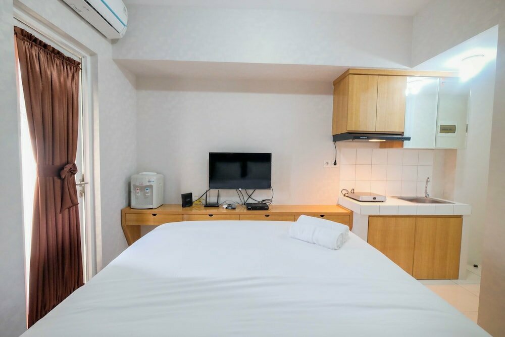 Hotel Elegant Studio Room The Springlake Summarecon Apartment, Bekasi, photo