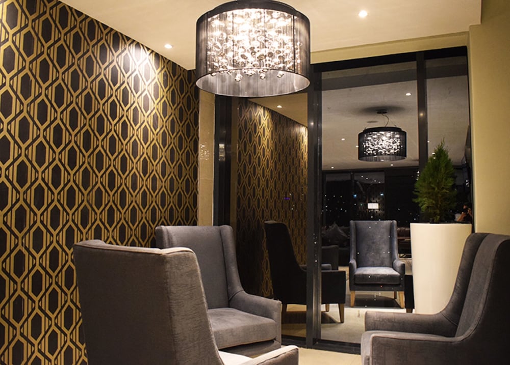 Фото Mythos Boutique Hotel