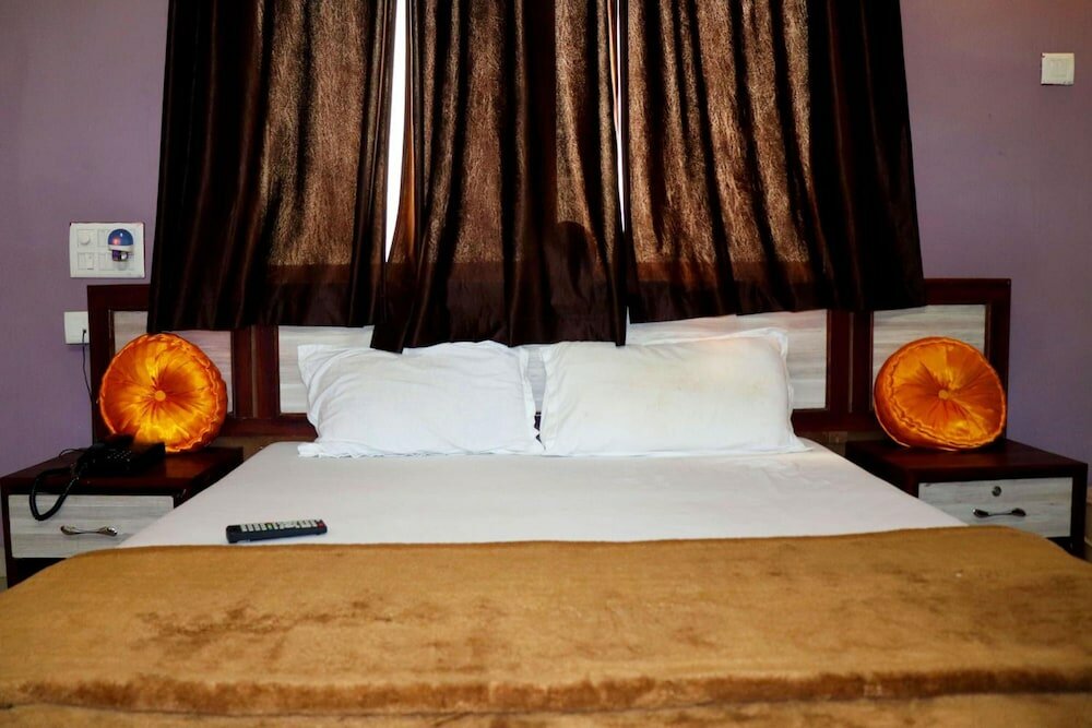 Фото Hotel Raj Palace