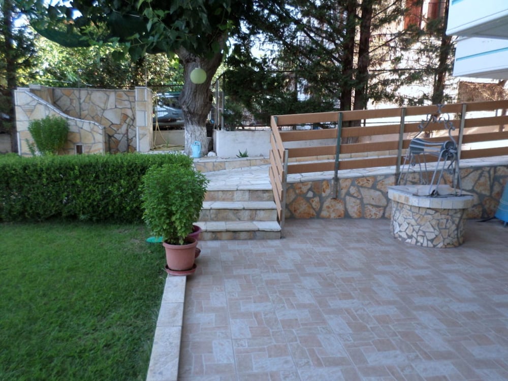 Фото Asfodelos Apartment Hotel