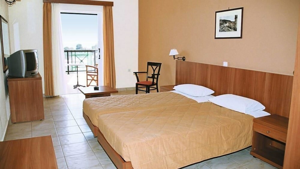 Фото Ariadne Apartments