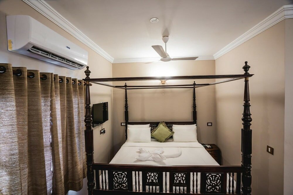 Фото 19 Villa Mira