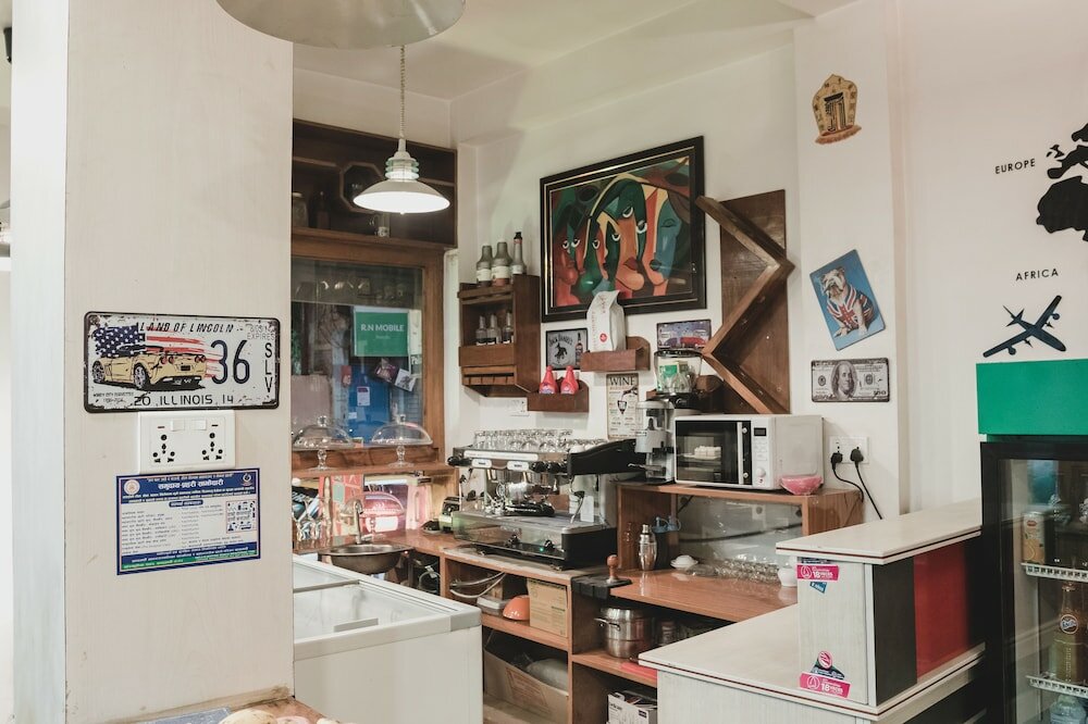 Фото Hotel Four Eyes