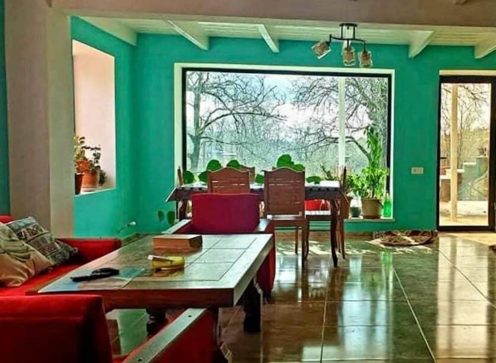 Фото Four seasons in Kutaisi