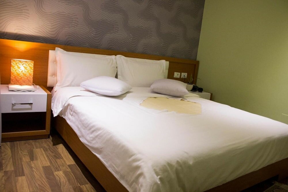 Фото Hotel Bylis