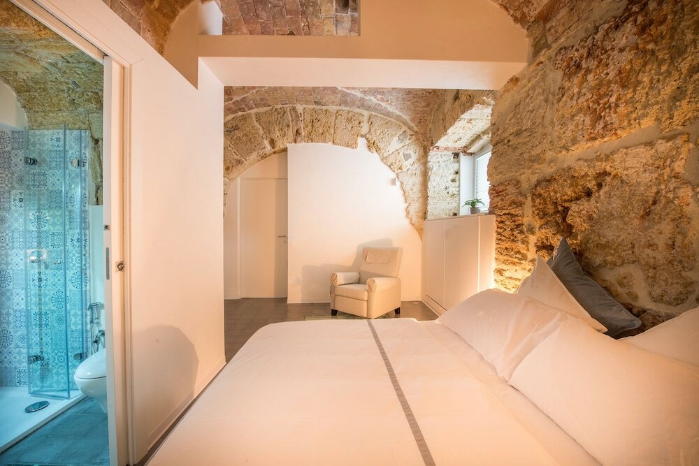 Фото Stylish house in front of Casa Professa