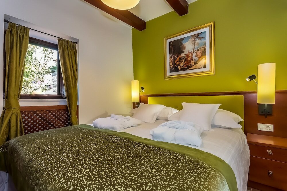 Фото Heritage Hotel Raznjevica Dvori