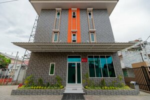 Гостиница RedDoorz Syariah @ Panglima Polem Aceh в Банда-Ачехе