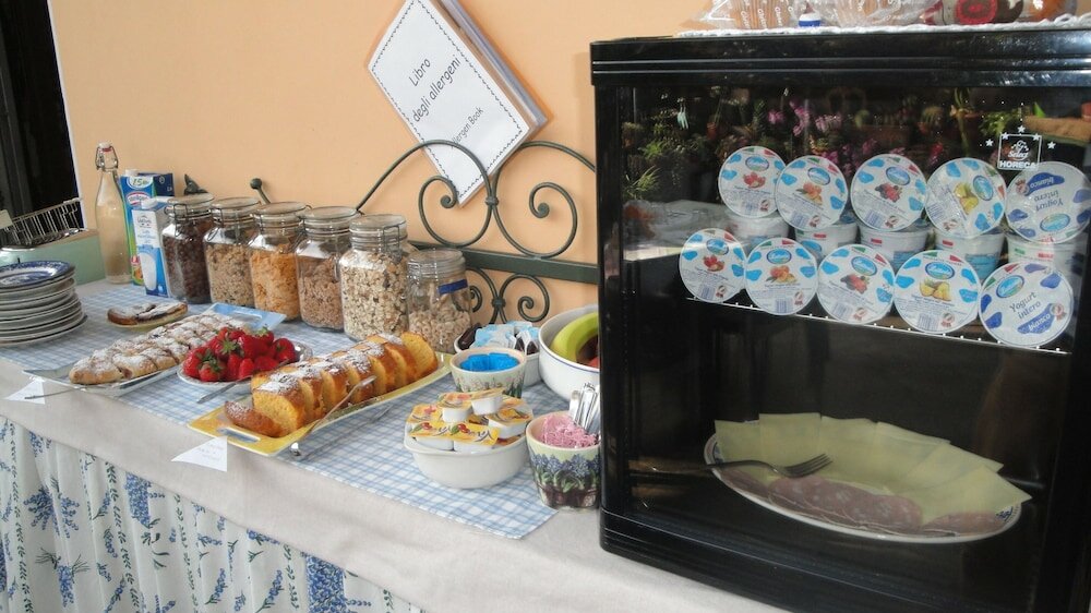 Фото The Queen Tower