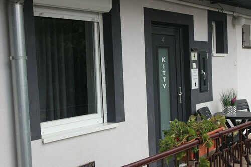 Гостиница Kitty Downtown Apartman в Дебрецене