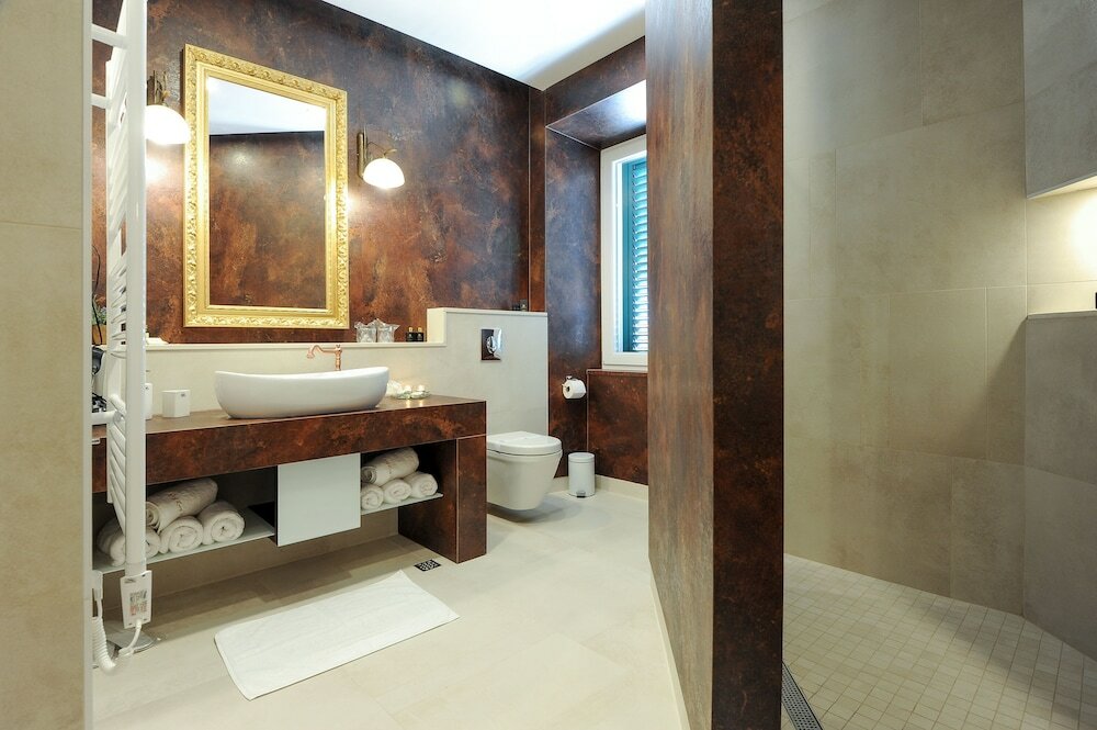 Фото Silver & Gold Luxury Rooms