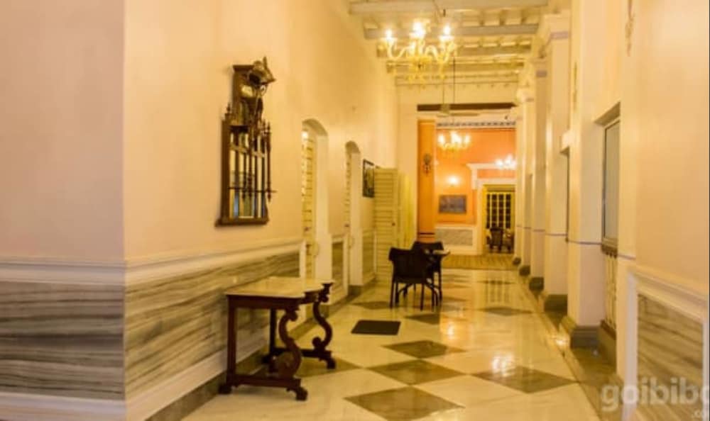 Фото Cossimbazar Palace of the Roys Rajbari