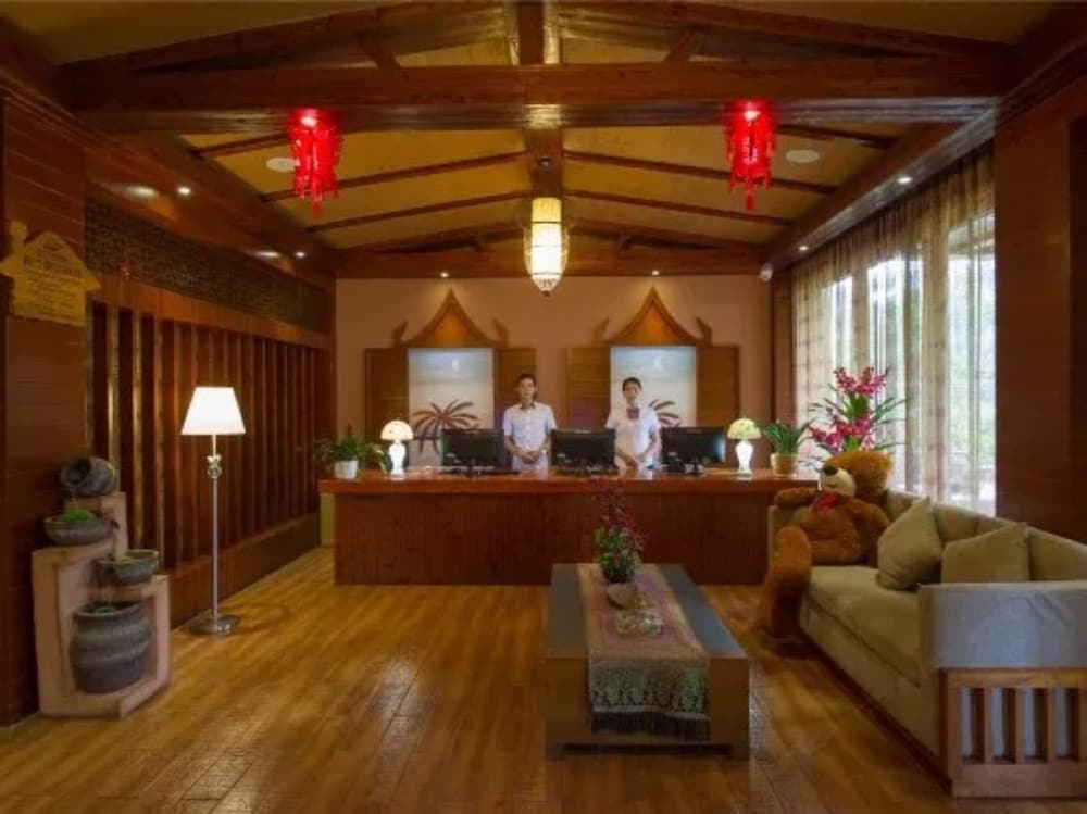 Фото Bluesky Hotel & Resort