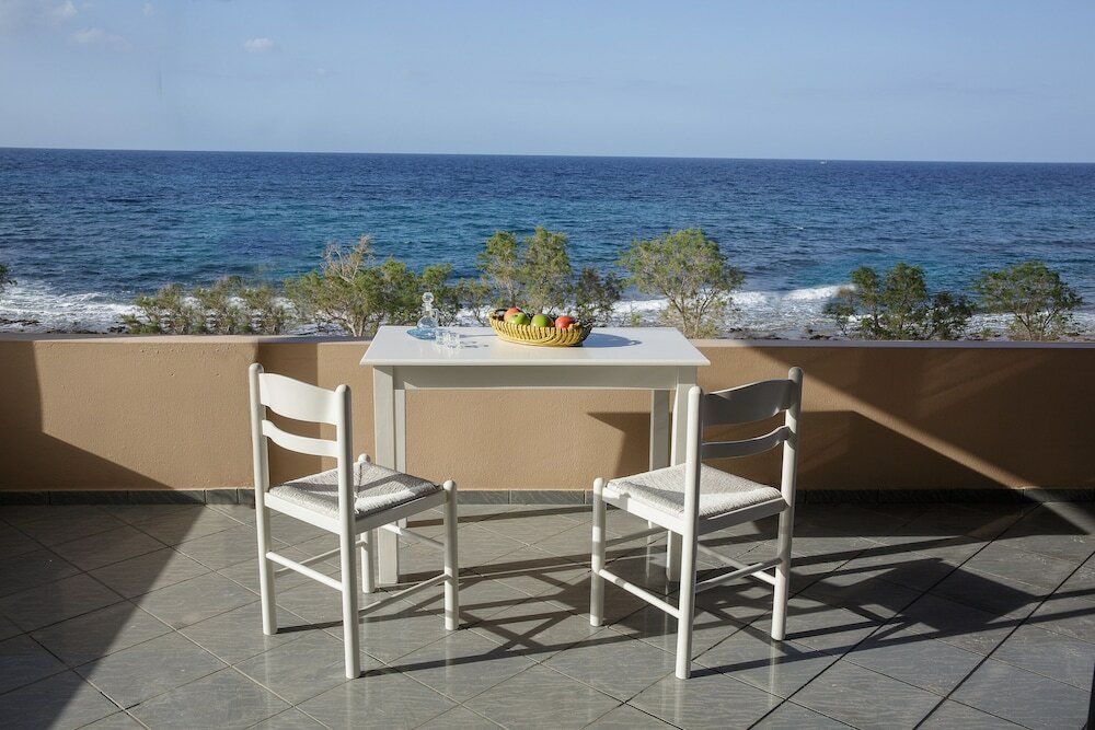 Фото Irene Beach Apartments