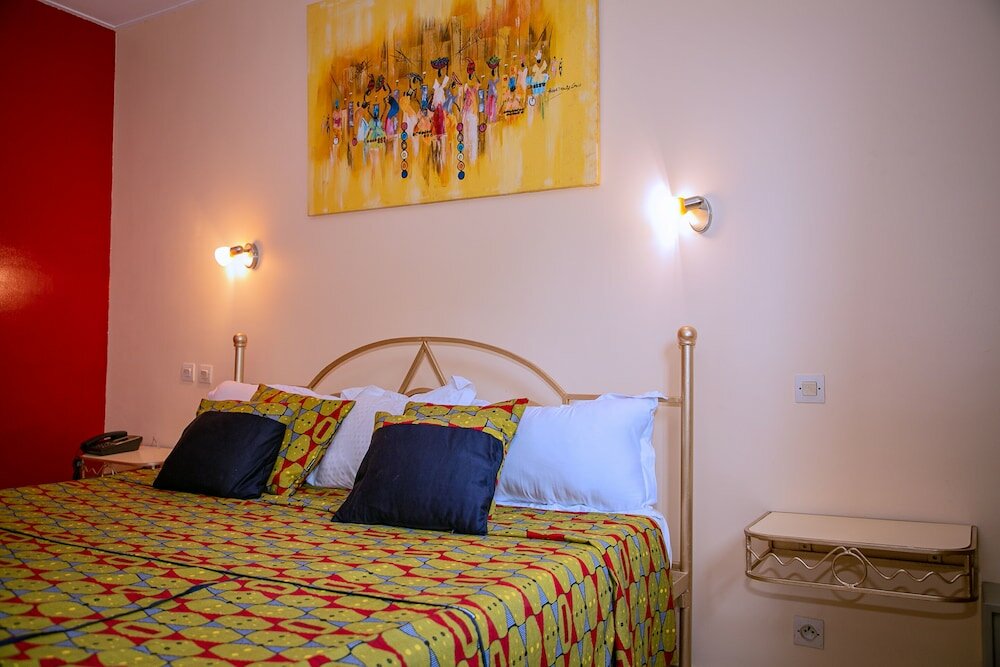 Фото Hôtel Leet Dorian