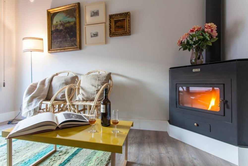 Фото Sevilla Alquila Amplios Apartamentos Duplex EN San Bernardo