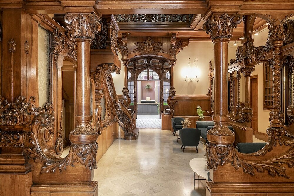 Фото отеля 2