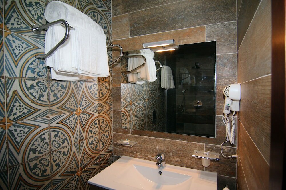 Фото Hotel Boutique Restorant Gloria