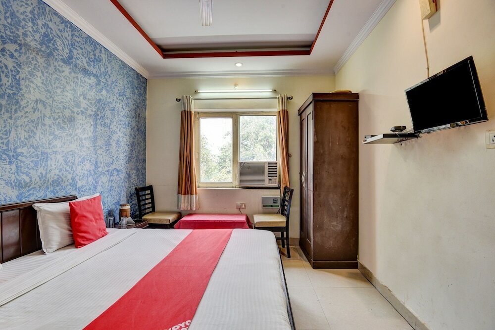 Фото Oyo 4073 Hotel Esskay