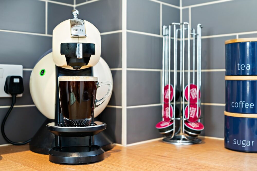 Фото Stay In Cardiff Canton St. John's Court Apartment