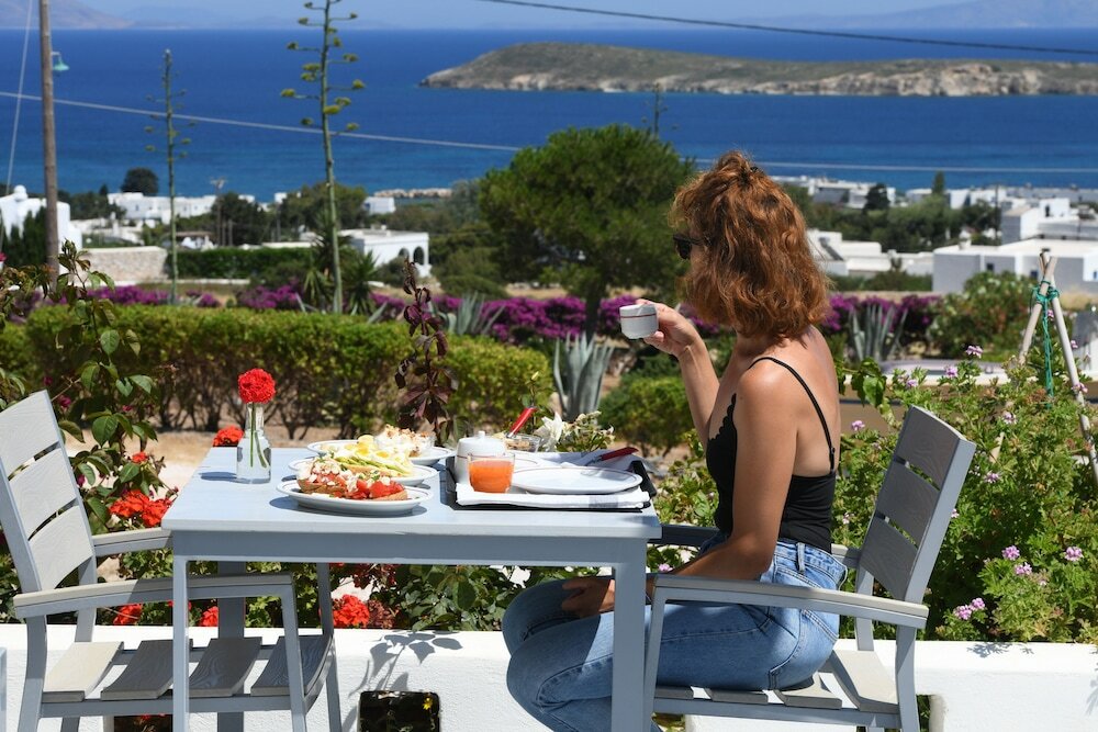 Фото Dryades Family Hotel