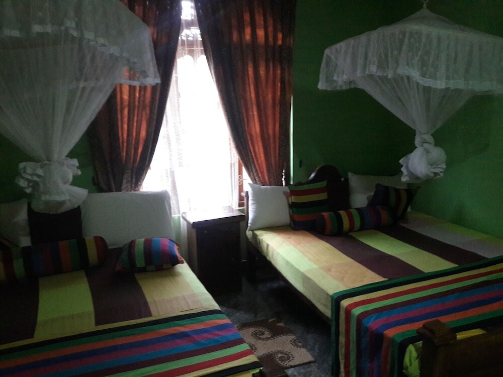 Фото Iduwaraguest