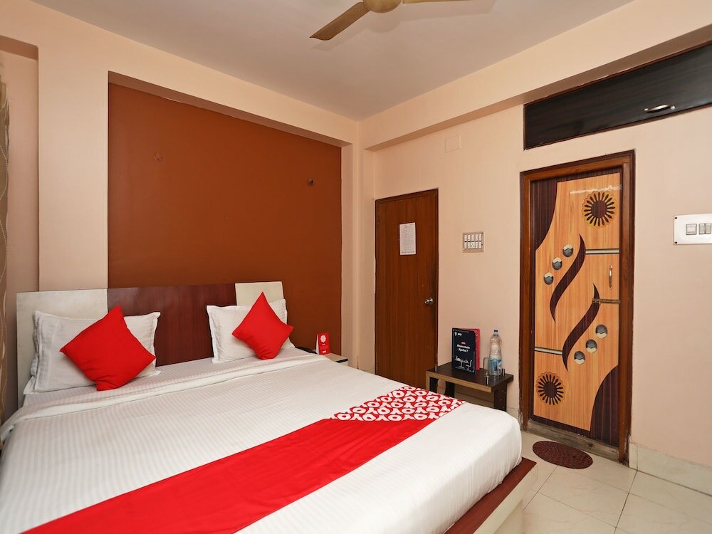 Фото Oyo 6606 Seacom Inn Purbadiganta