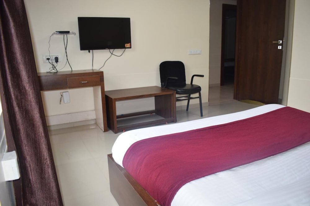 Фото Отель Vasundhra