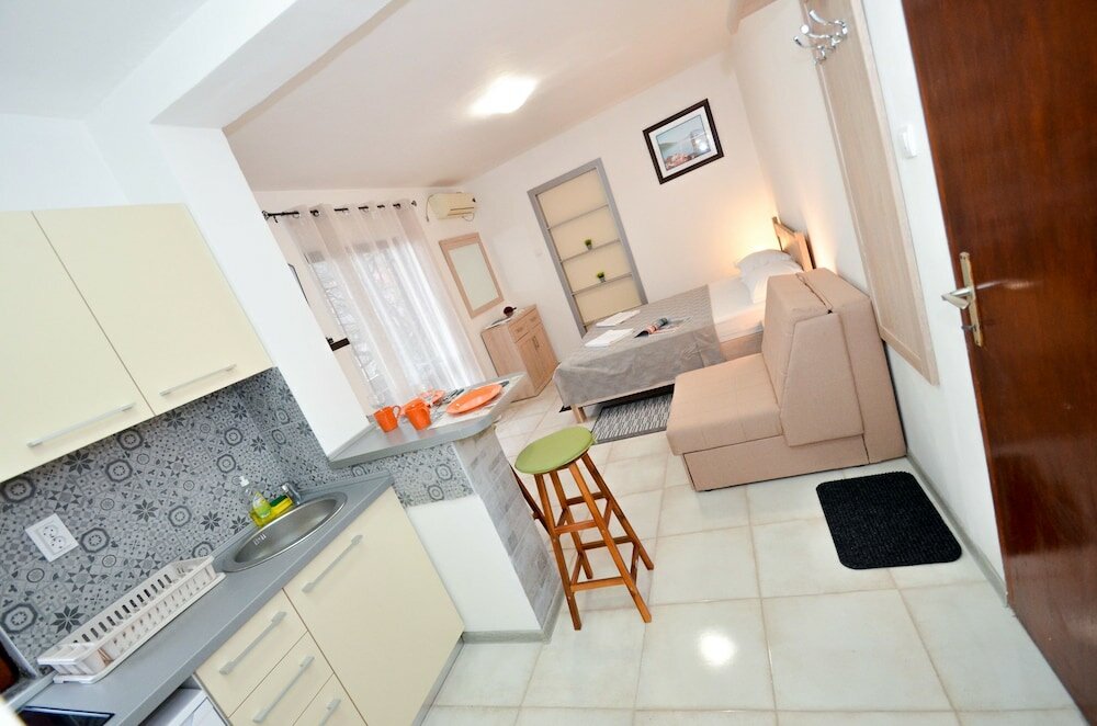 Фото Apartments Risan