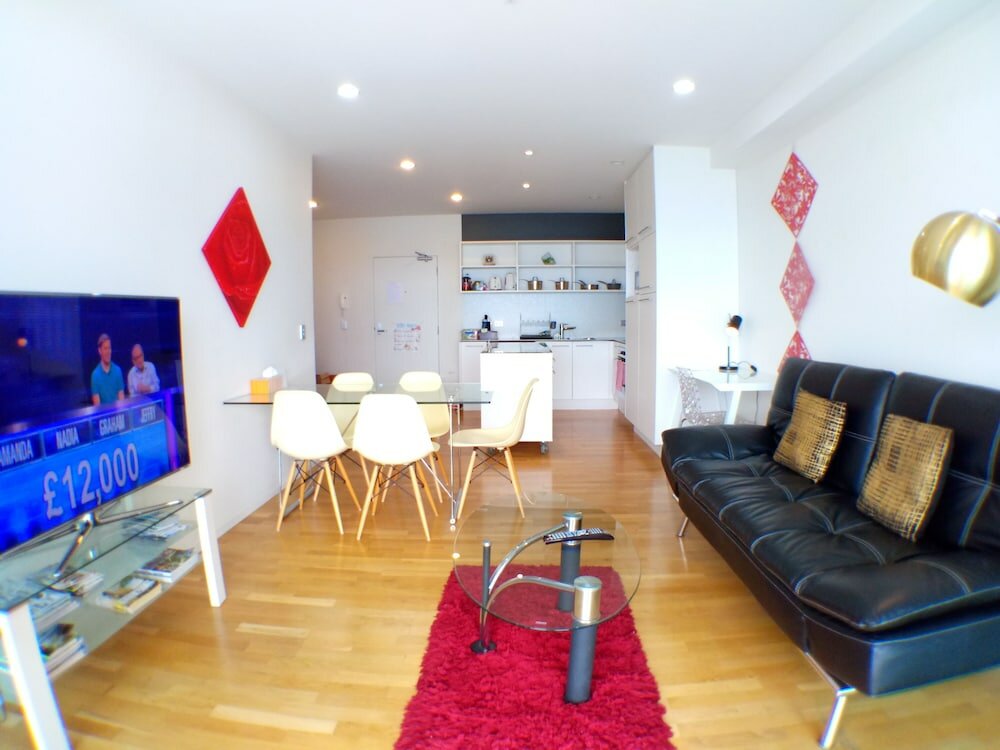 Фото Waterfront Highrise Apartment