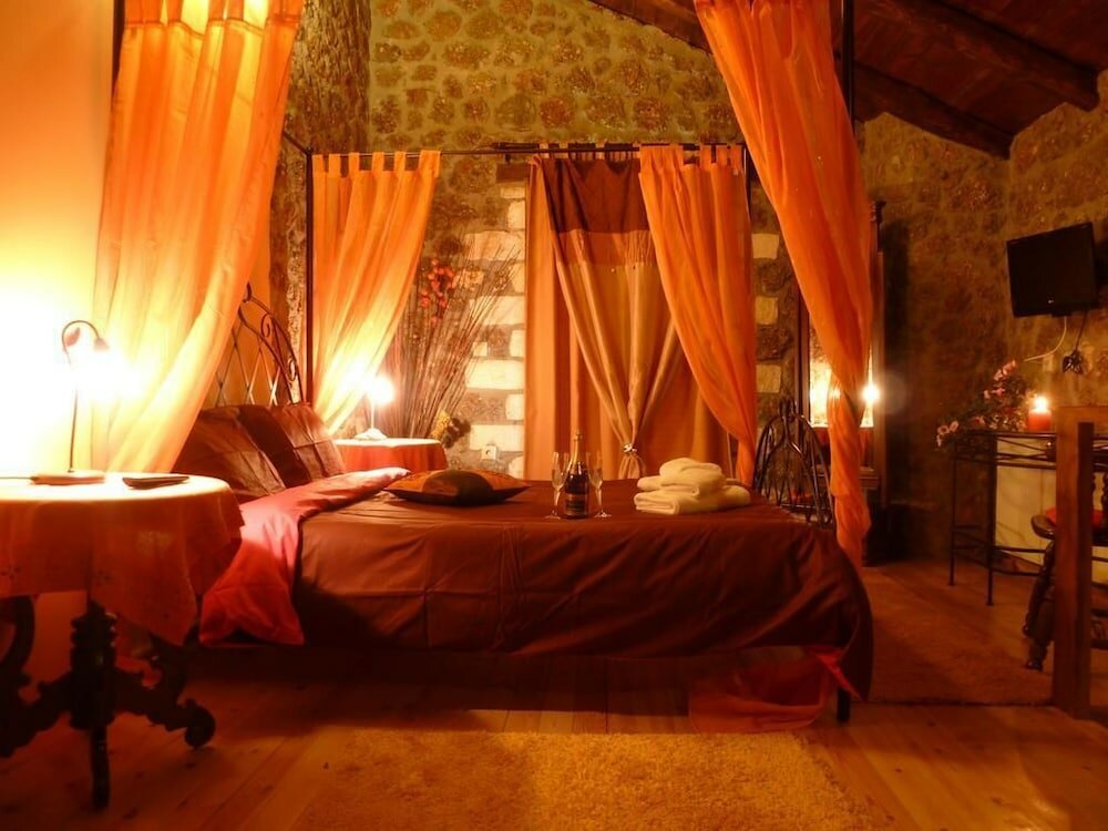 Фото Theasis Guesthouse