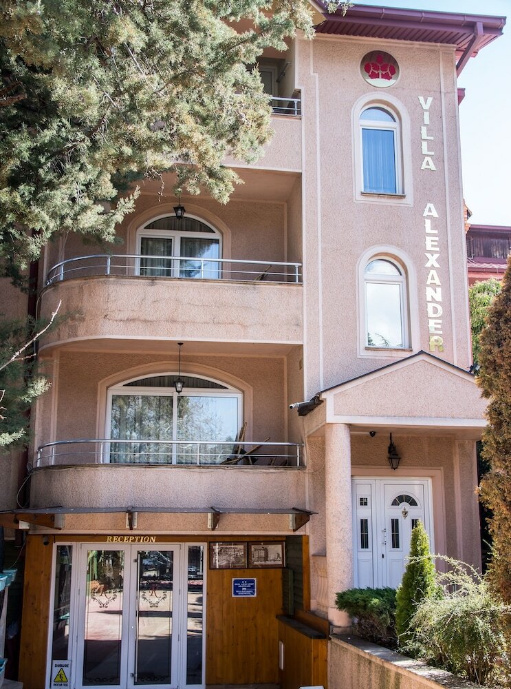 Фото отеля 1