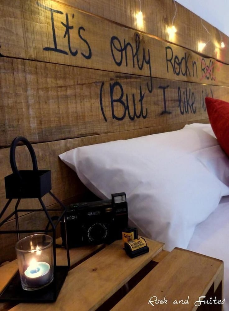 Фото Rock and Suites Granada