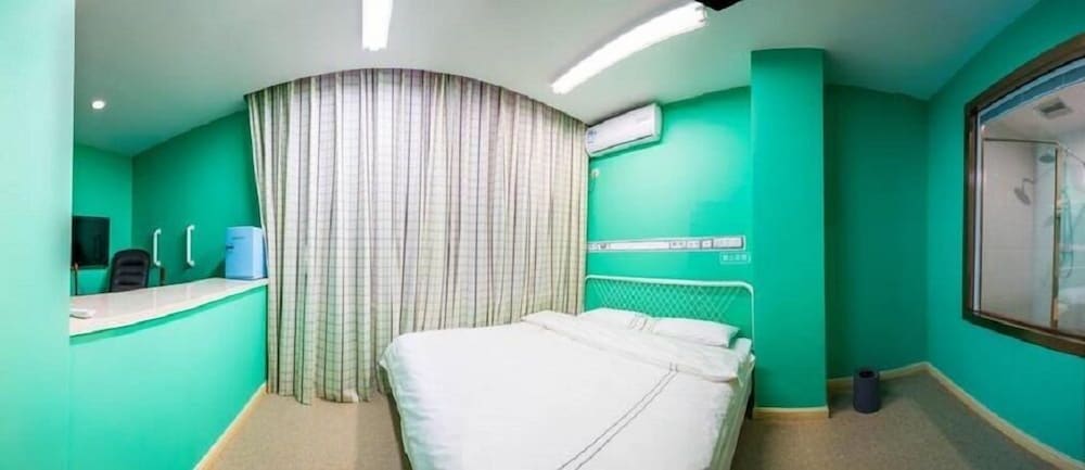 Фото Crosme Theme Hotel