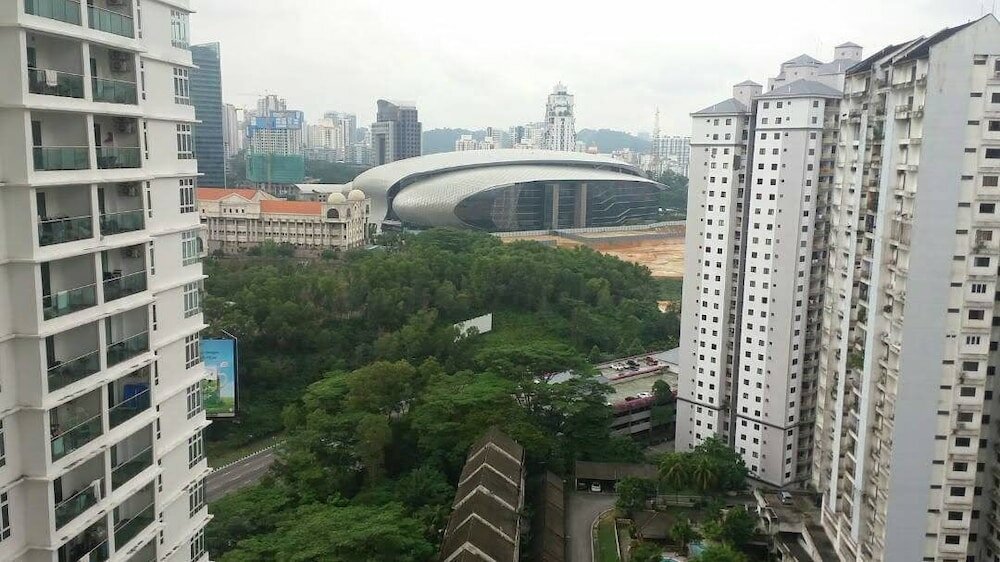 Фото Royal Regent Condominium by iHost