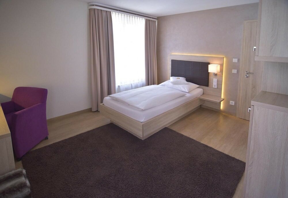 Фото Hotel - Restaurant Hirsch