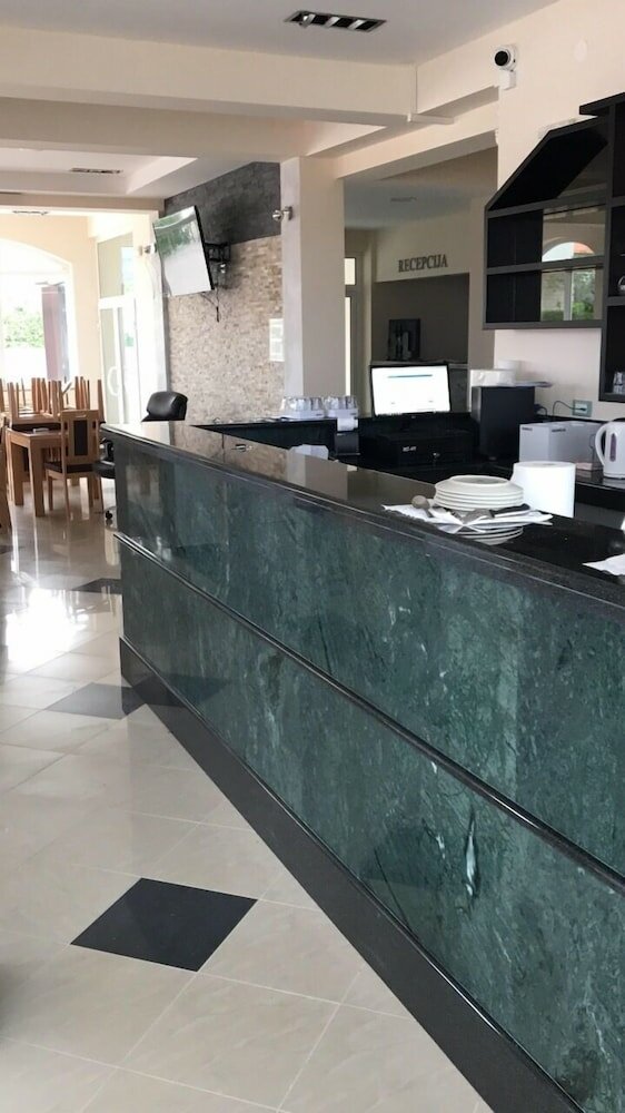 Фото Hotel Livadic