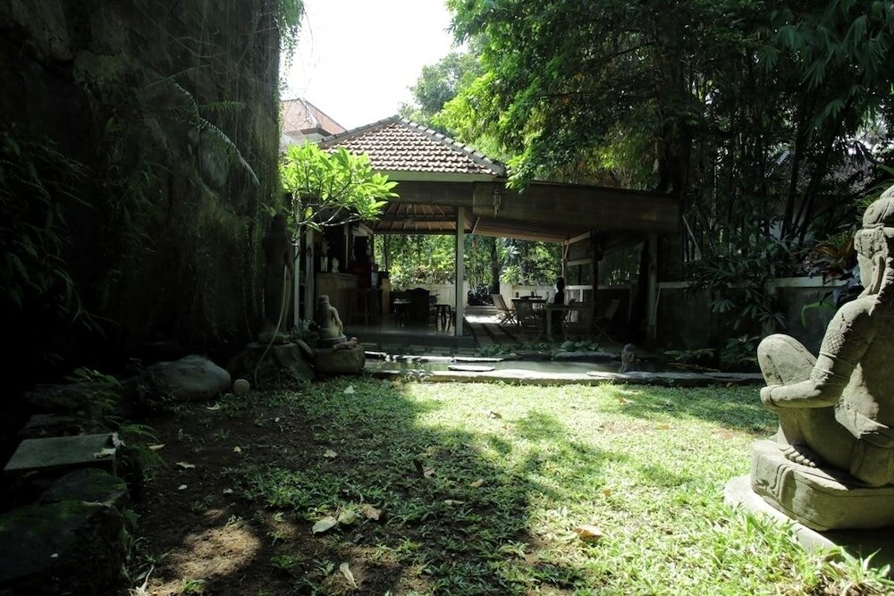 Фото RedDoorz @ Kerobokan Canggu 2