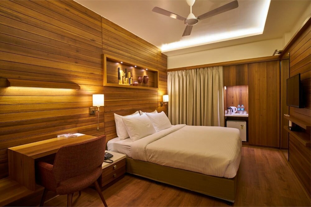 Фото Hotel Atharv